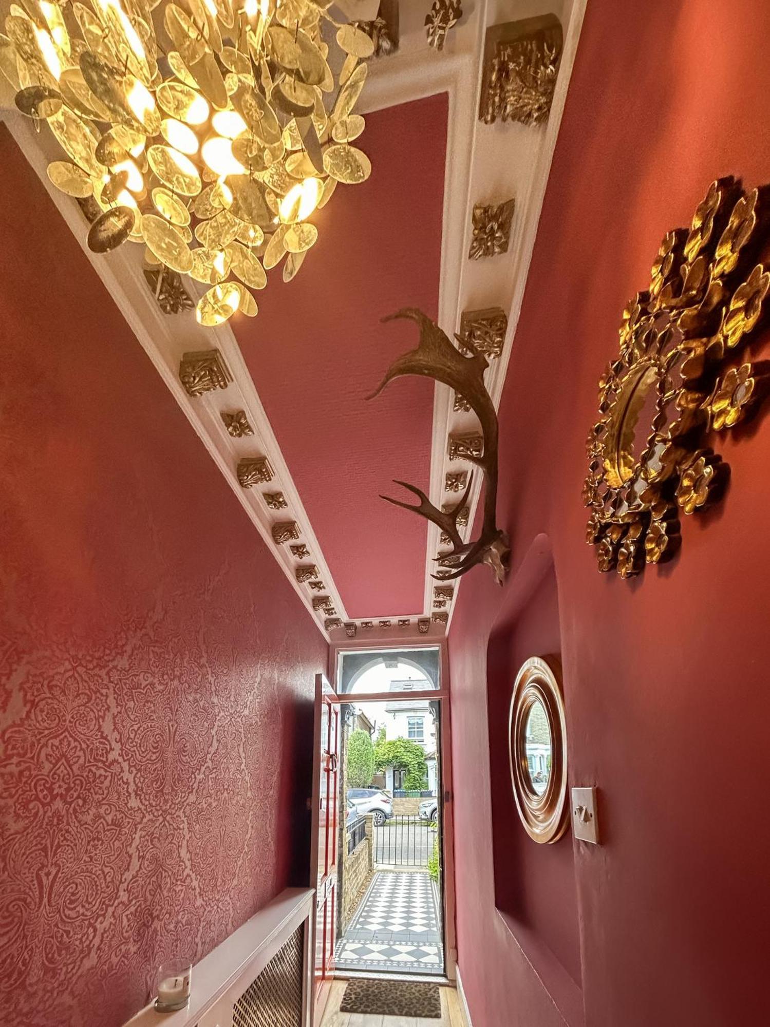 The Crown Loft Ensuite Luxury Accomodation Kingston upon Thames  Buitenkant foto